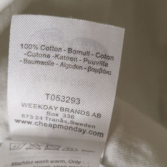 Cotton Denim Buttondown Shirt - Picture 9 of 9